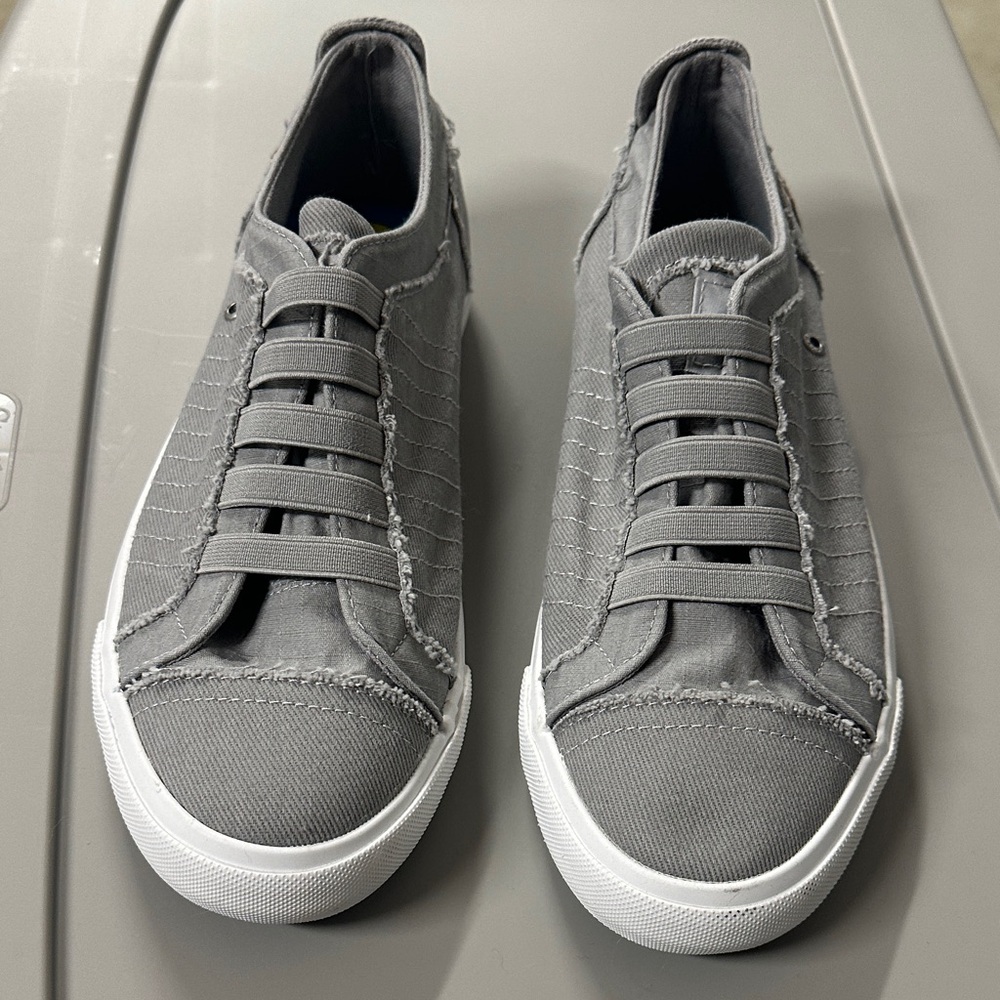 Blowfish Gray Canvas Slip-On Sneakers with White Sole and Frayed Detailing NEW